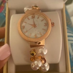 Women’s Pearl Watch